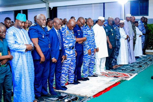 RUPTURE COLLECTIVE DU JEÛNE MUSULMAN: LE VICE-PREMIER MINISTRE, MINISTRE DE LA DÉFENSE INVITE LES FACI À PRÉSERVER LA PAIX.